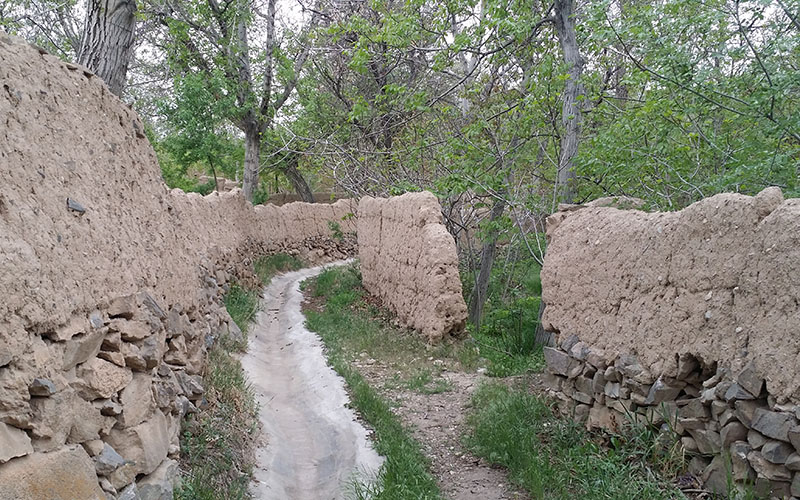 روستای ابرجس، دهستان کهک، بخش مرکزی